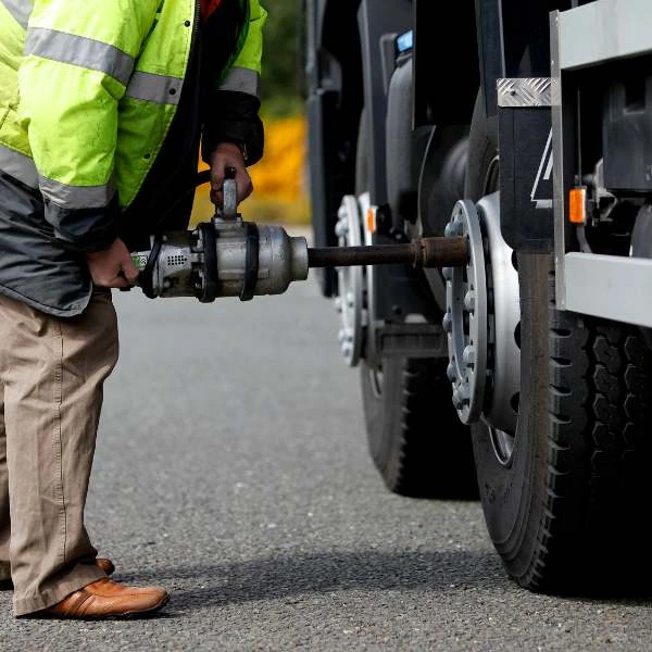 HeavyDuty Tire Change in Georgetown