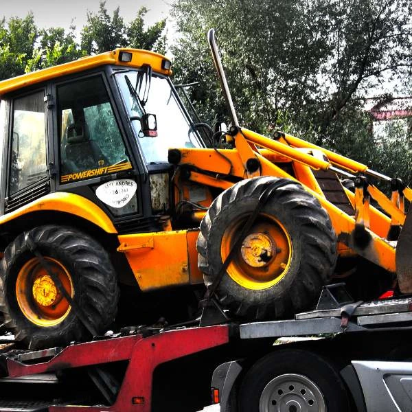 Tractor Towing in Georgetown